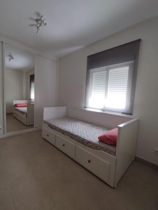 Apartamento En Jerez 3 Dormitorios Y 2 Banos جيريز المظهر الخارجي الصورة